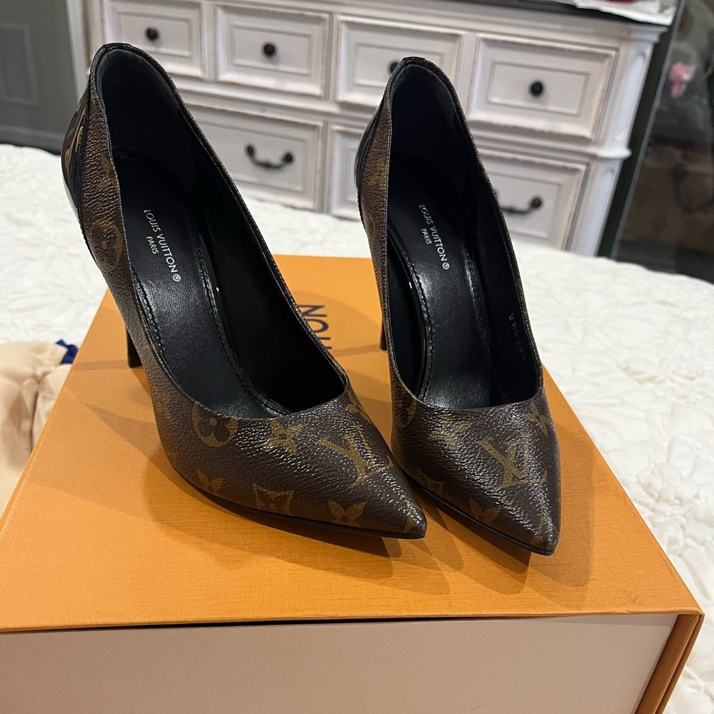 Louis Vuitton Brown Monogram Women's Heels